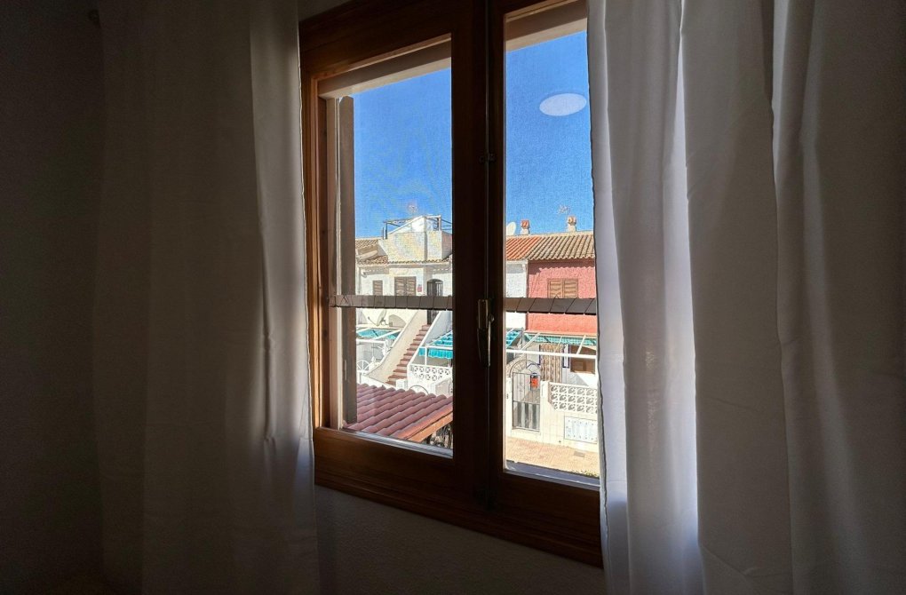 Resale - Bungalow - Torrevieja - La Siesta - El Salado - Torreta