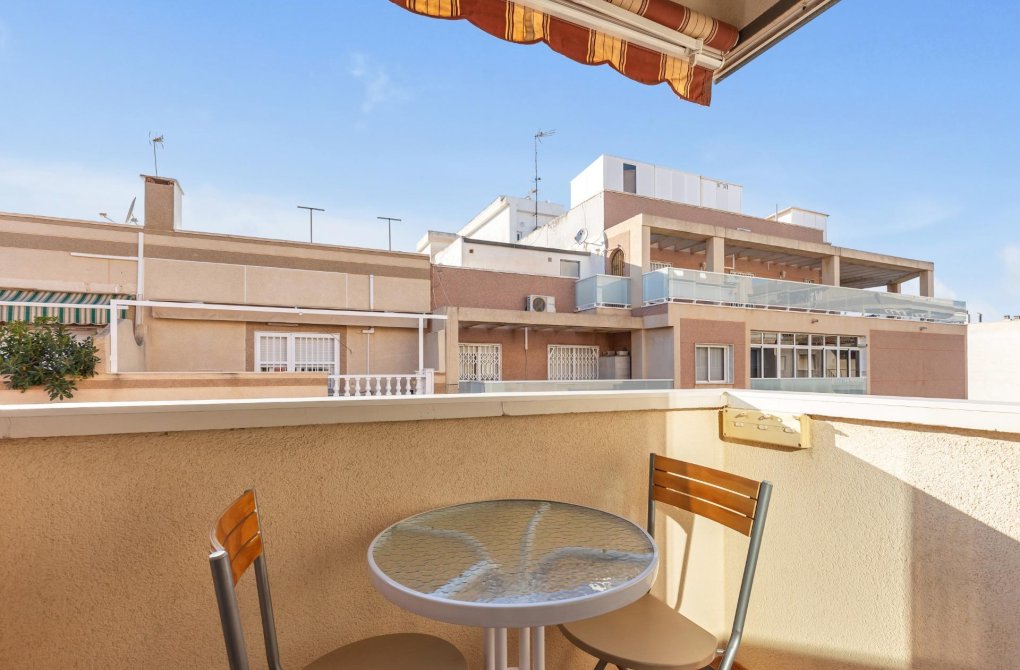 Resale - Apartment - Torrevieja - Estacion de autobuses