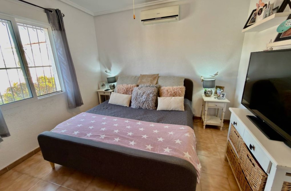 Resale - Villa - Ciudad Quesada