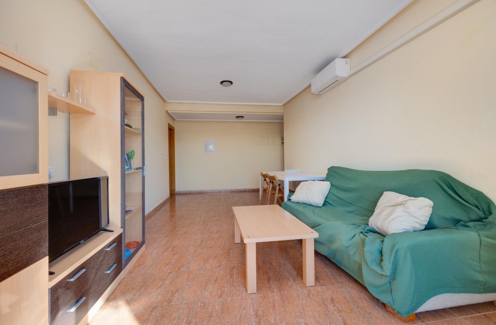 Resale - Apartamento - Torrevieja - Parque de las Naciones