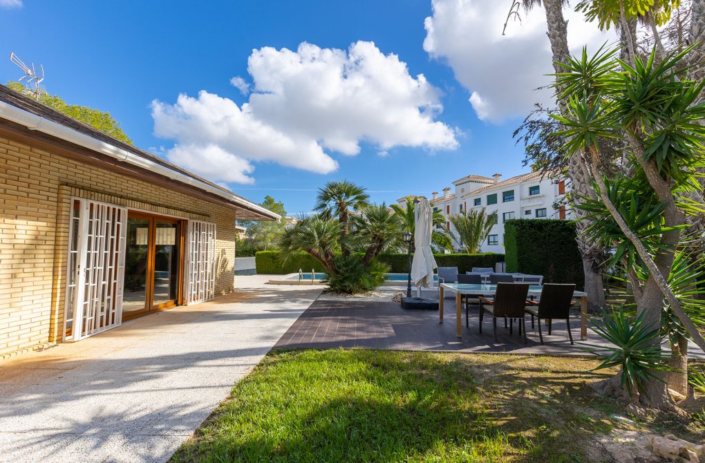 Resale - Villa - Orihuela Costa - Las Filipinas