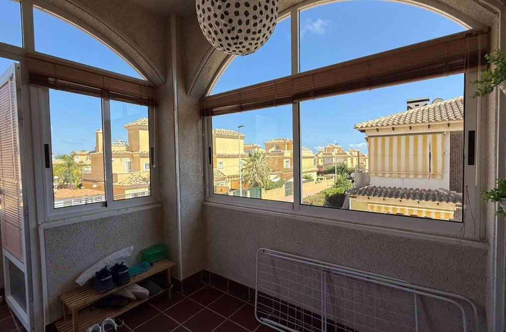 Resale - Bungalow - Torrevieja - Punta prima