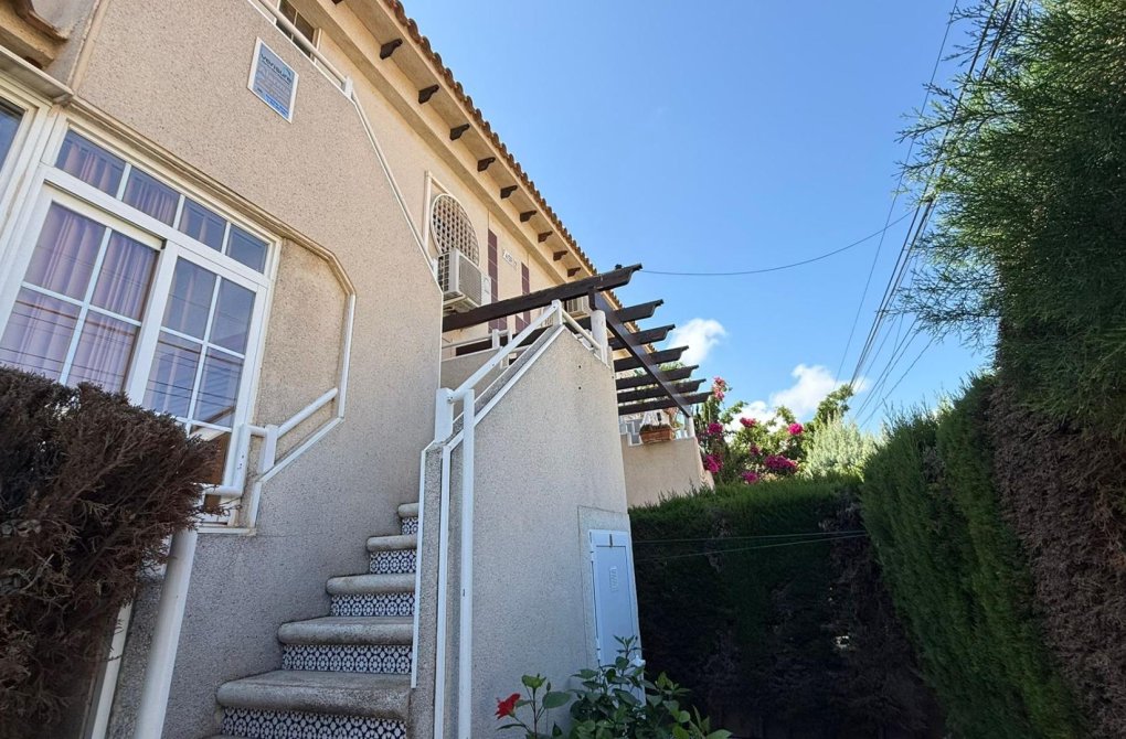 Resale - Bungalow - Torrevieja - Punta prima