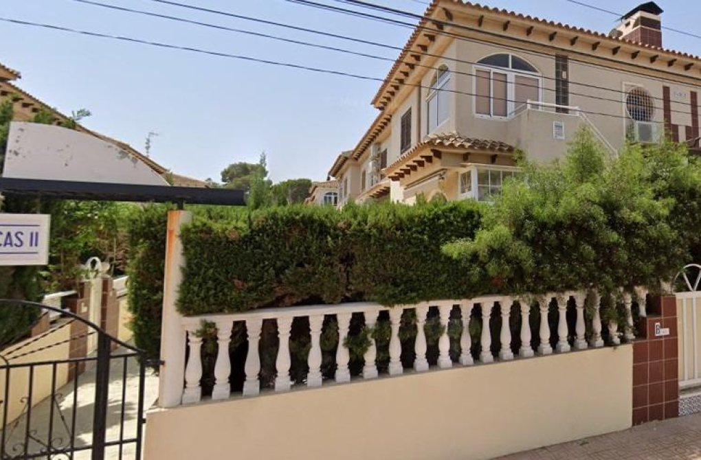 Resale - Bungalow - Torrevieja - Punta prima