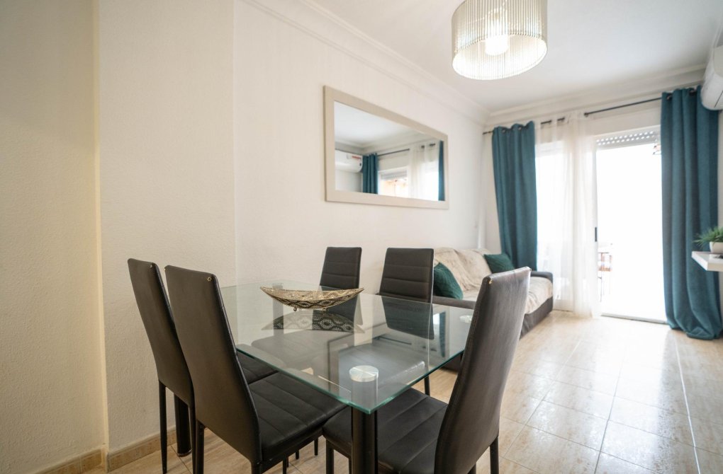 Reventa - Planta baja - Torrevieja - Playa del cura