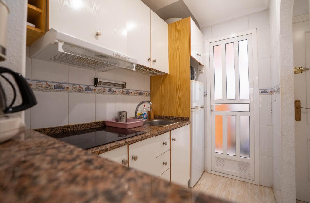 Reventa - Planta baja - Torrevieja - Playa del cura