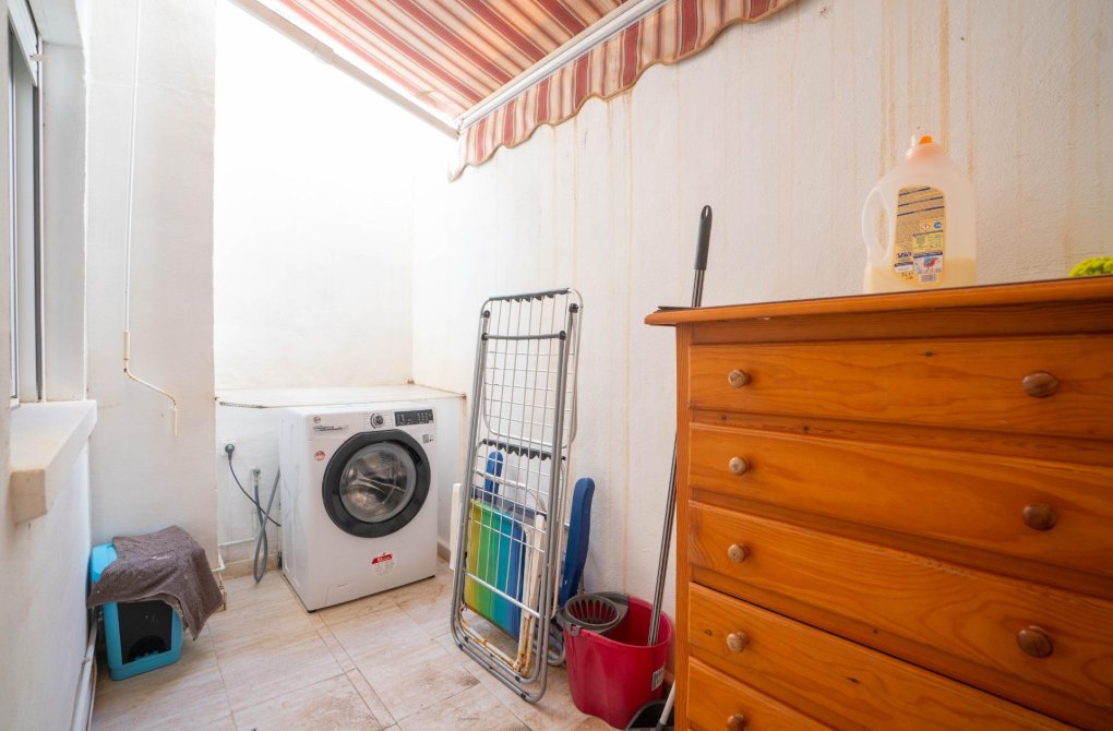 Reventa - Planta baja - Torrevieja - Playa del cura