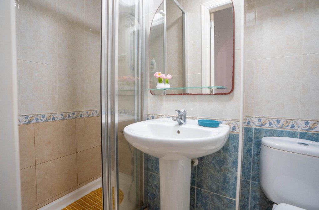 Reventa - Planta baja - Torrevieja - Playa del cura