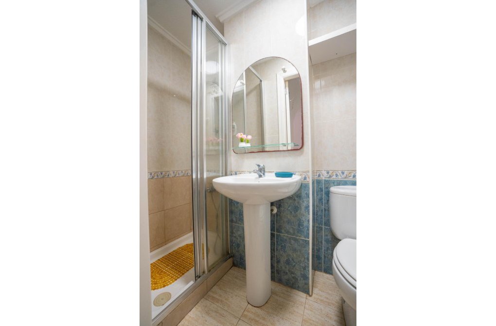 Reventa - Planta baja - Torrevieja - Playa del cura