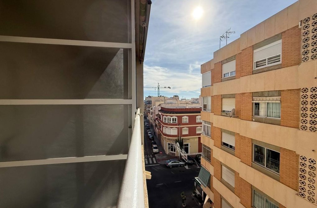 Resale - Apartment - Torrevieja - Centro