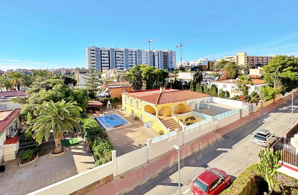 Resale - Apartment - Torrevieja - Rocio del Mar
