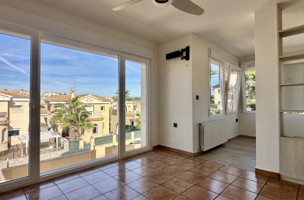 Resale - Detached Villa - Orihuela Costa - Villamartín