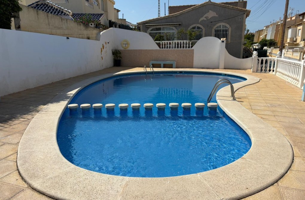 Resale - Terraced house - Torrevieja - Los Balcones - Los Altos del Edén