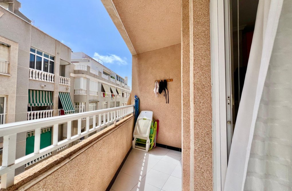 Resale - Apartment - Torrevieja - Habaneras