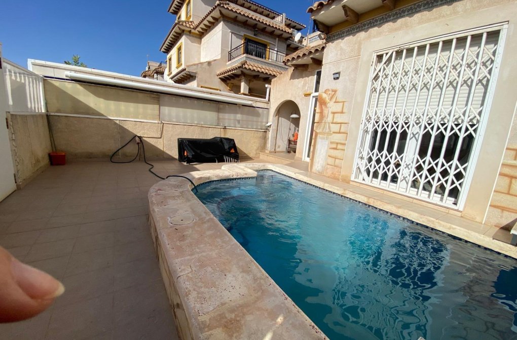 Resale - Terraced house - Orihuela Costa - Punta Prima