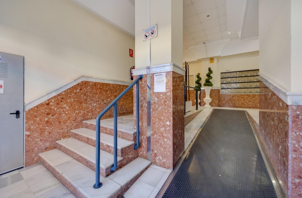 Resale - Apartment - Torrevieja - Nueva Torrevieja