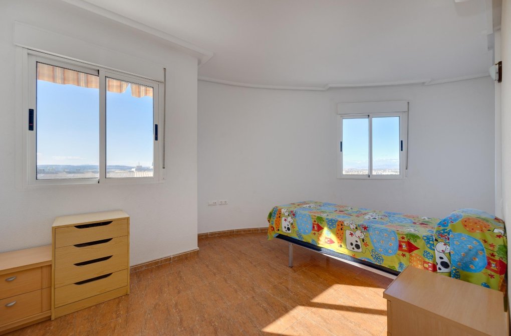 Resale - Apartment - Torrevieja - Nueva Torrevieja