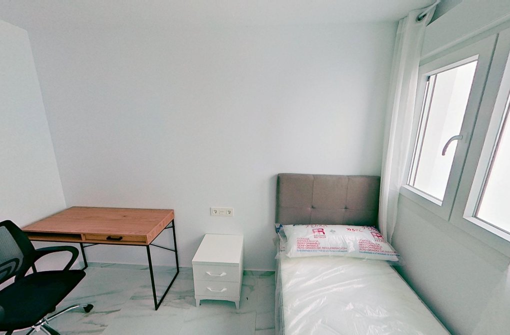 Resale - Apartment - Torrevieja - Centro