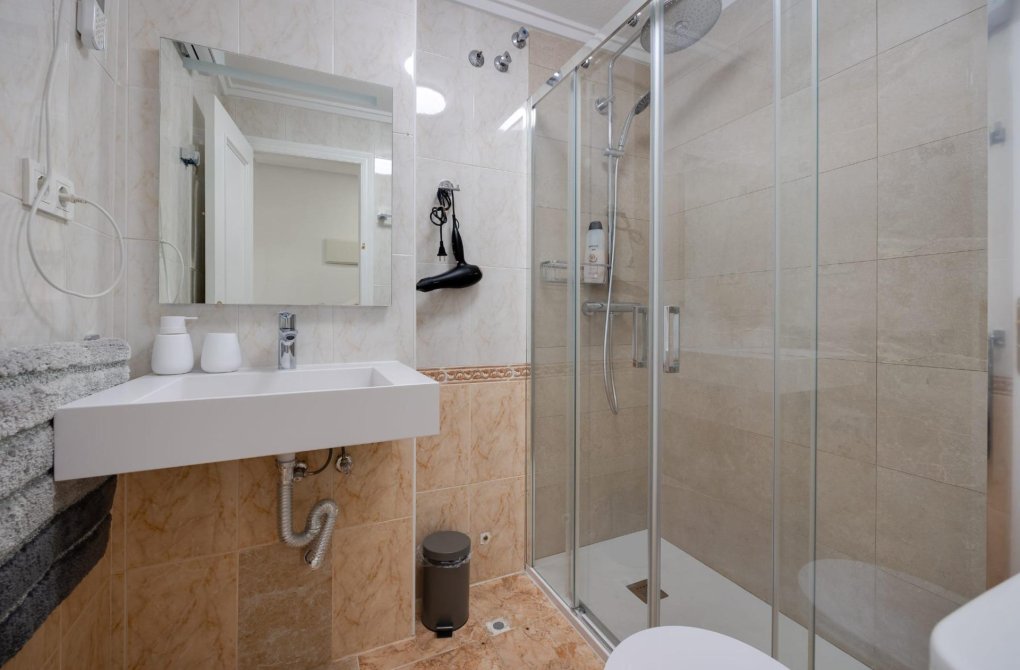 Resale - Apartment - Torrevieja - Playa del cura