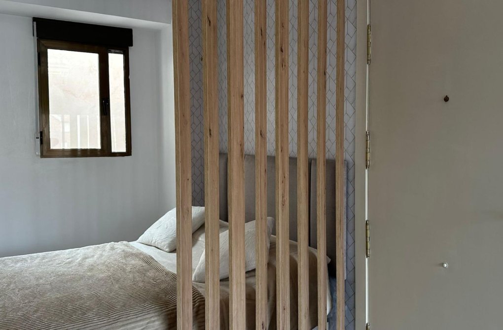 Resale - Apartment - Torrevieja - Estacion de autobuses