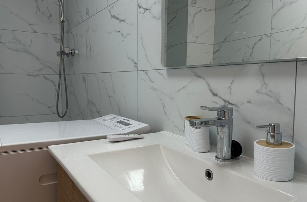 Resale - Apartment - Torrevieja - Estacion de autobuses