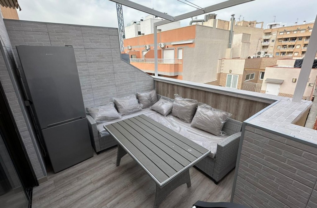 Resale - Apartment - Torrevieja - Estacion de autobuses