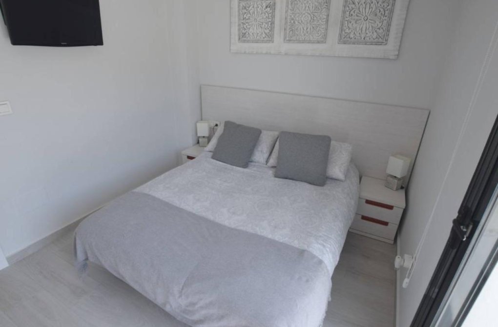 Resale - Apartment - Orihuela Costa - PAU 8