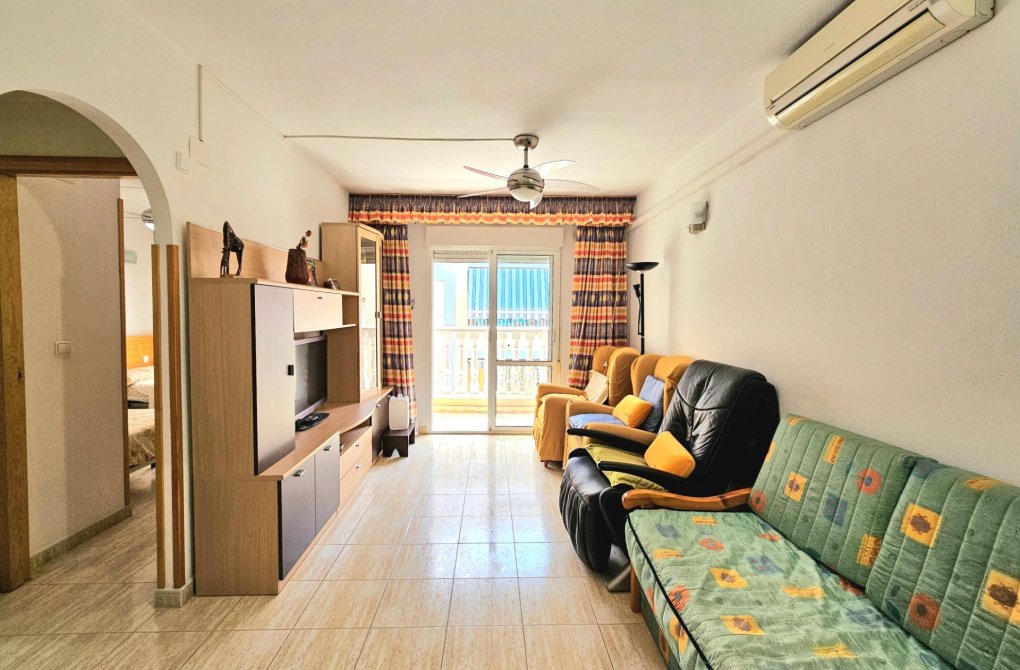 Resale - Apartment - Torrevieja - Centro