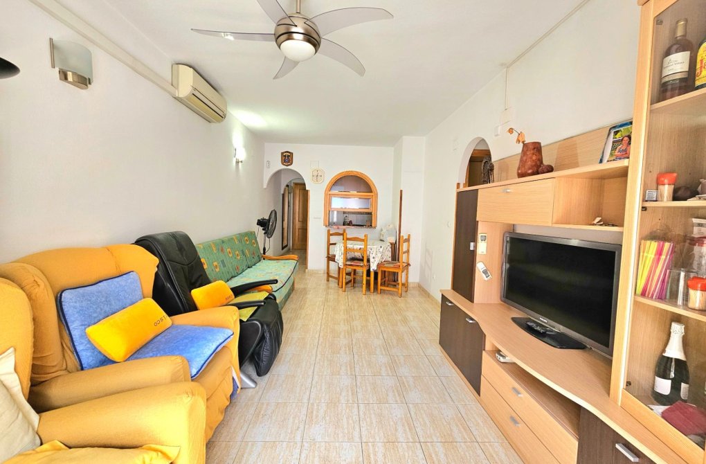 Resale - Apartment - Torrevieja - Centro