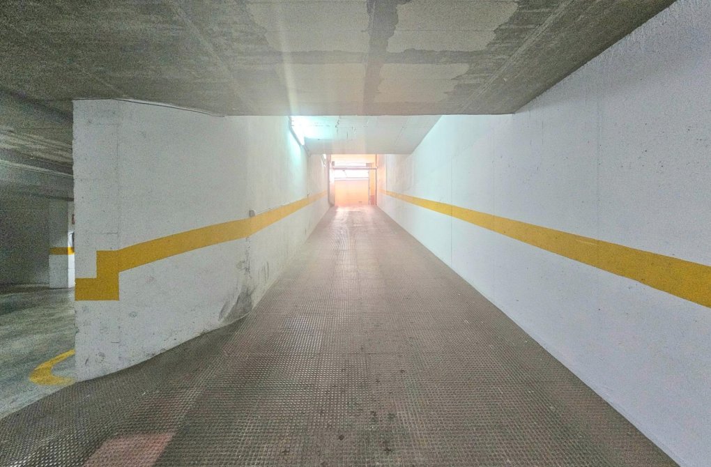 Resale - Apartment - Torrevieja - Centro