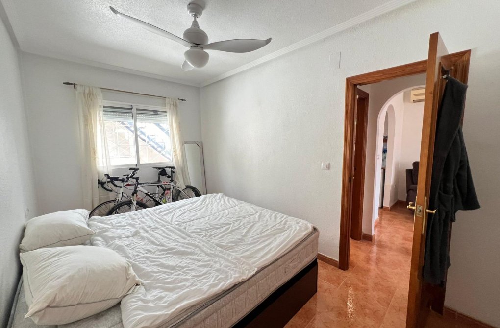 Resale - Bungalow - Torrevieja - Torreta florida