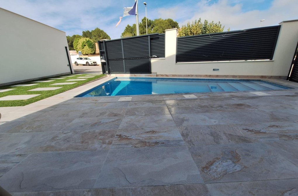 Resale - Villa - Pilar de la Horadada - Pinar de Campoverde