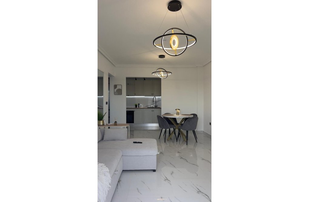 Resale - Apartment - Orihuela Costa - La Regia