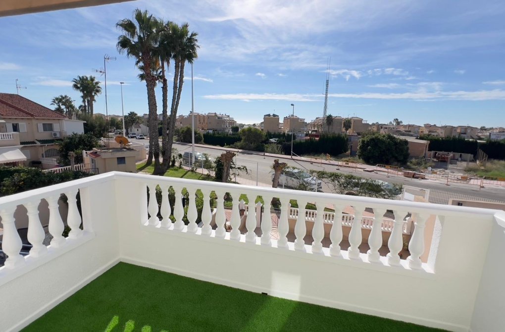 Resale - Apartment - Orihuela Costa - La Regia