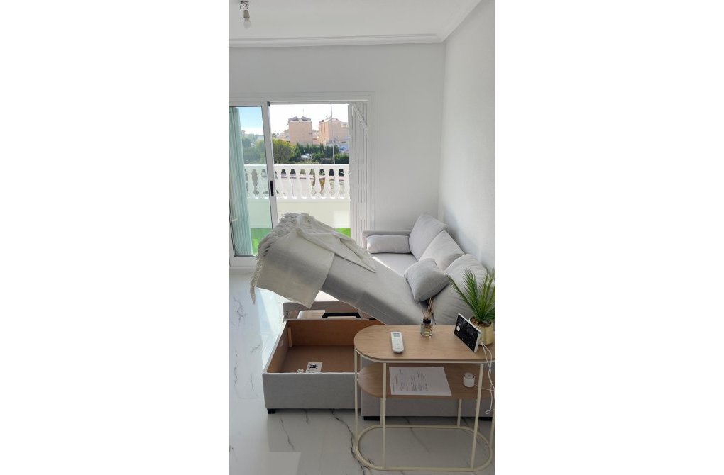 Resale - Apartment - Orihuela Costa - La Regia