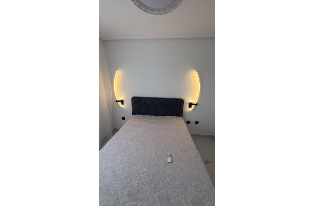 Resale - Apartment - Orihuela Costa - La Regia