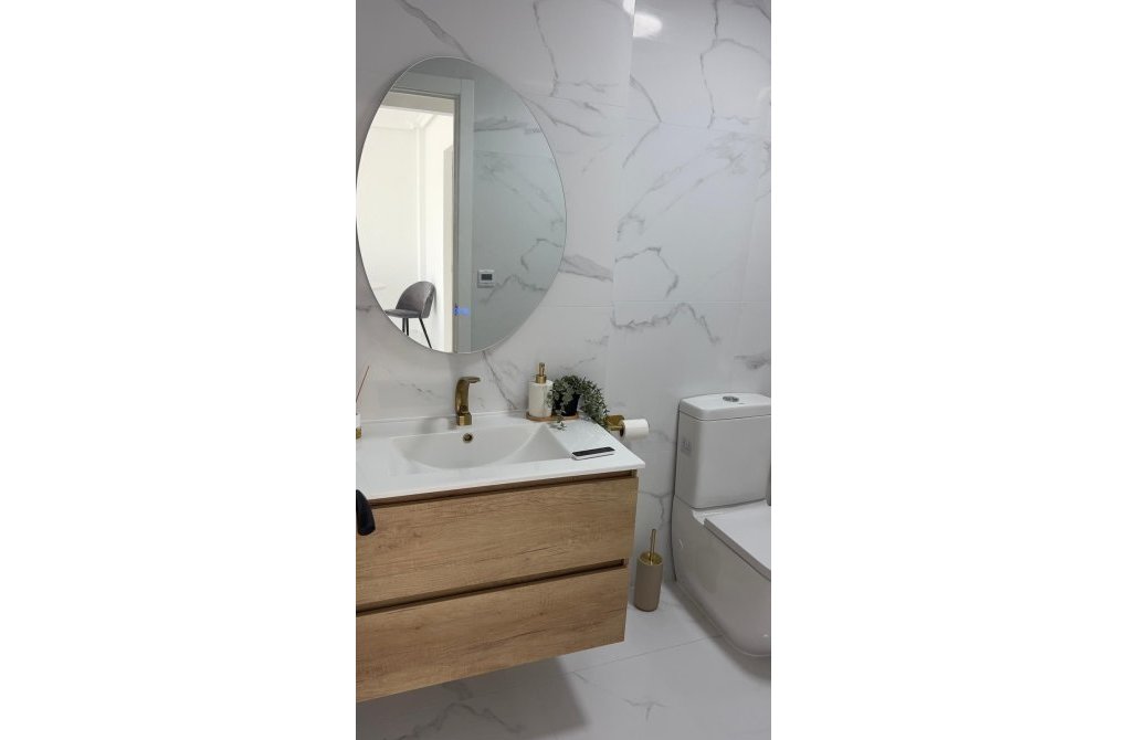 Resale - Apartment - Orihuela Costa - La Regia