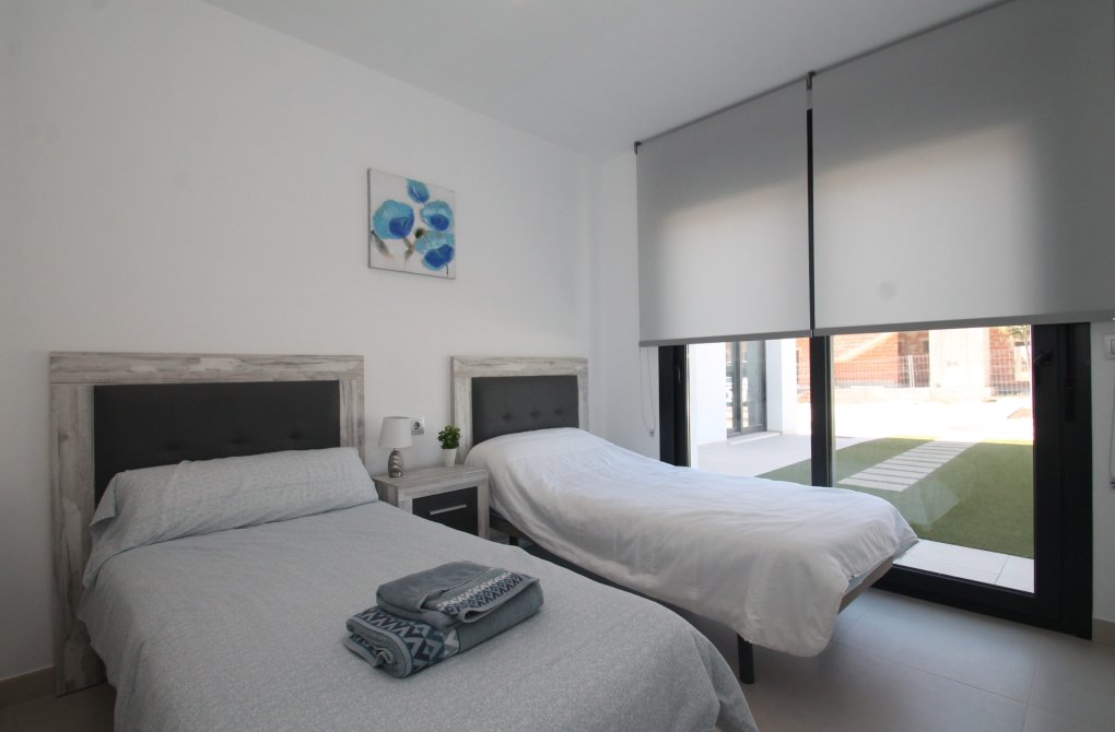 Вторичное жилье - Bилла - Pilar de la Horadada