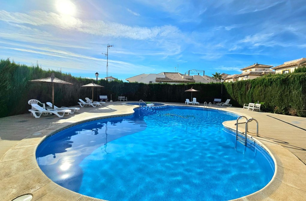 Resale - Terraced house - Orihuela Costa - Lomas de Cabo Roig