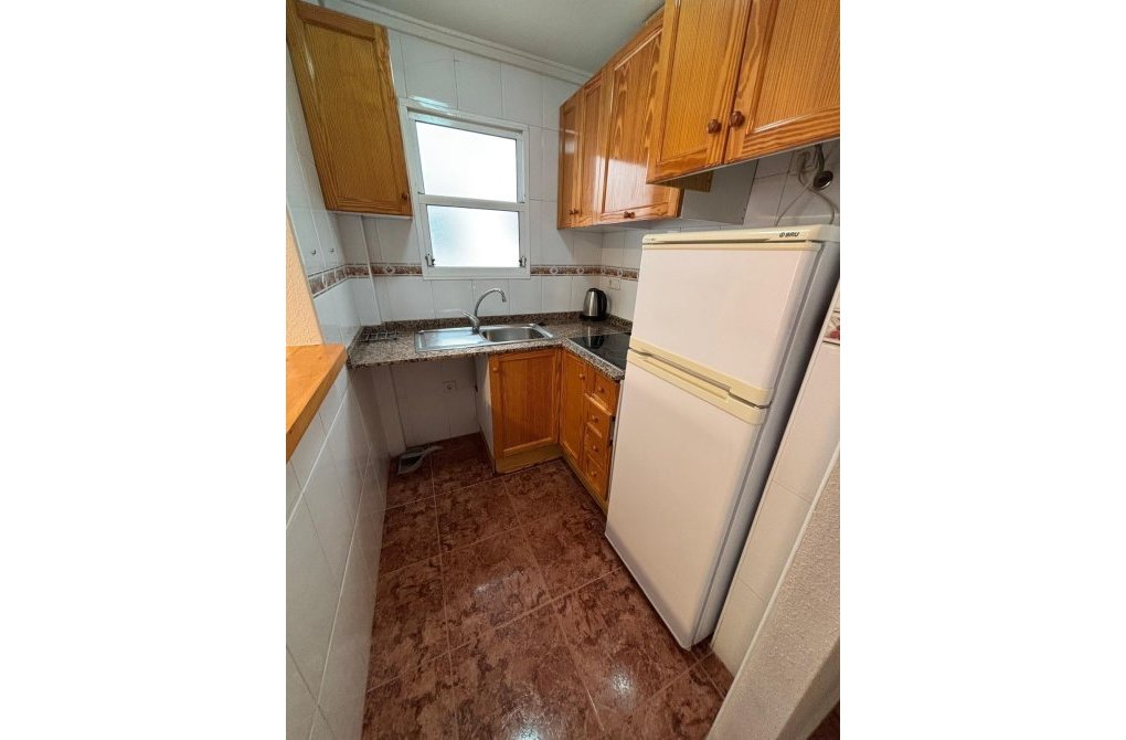 Resale - Apartment - Torrevieja - Habaneras