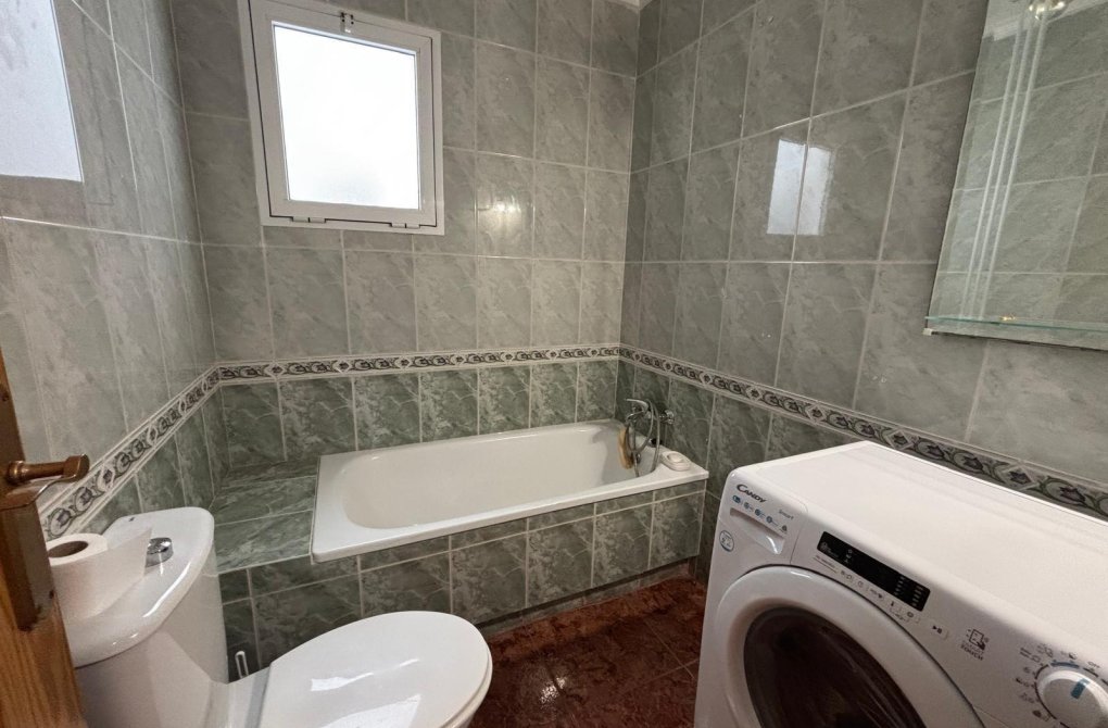 Resale - Apartment - Torrevieja - Habaneras