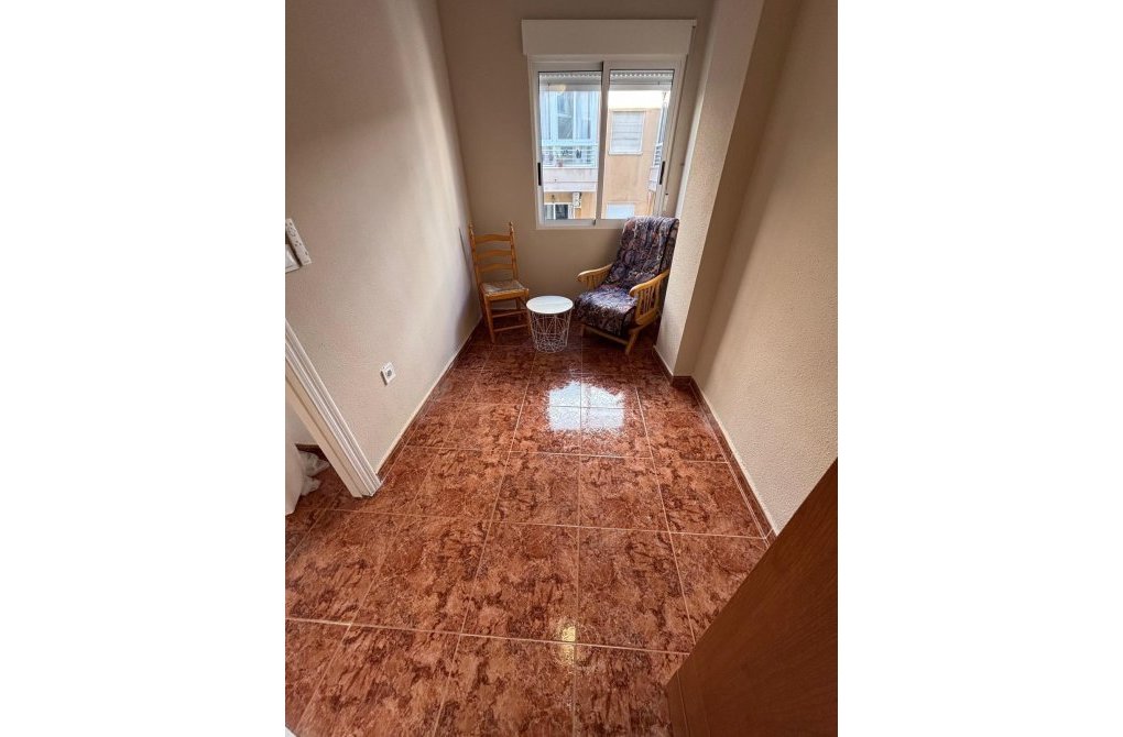 Resale - Apartment - Torrevieja - Habaneras