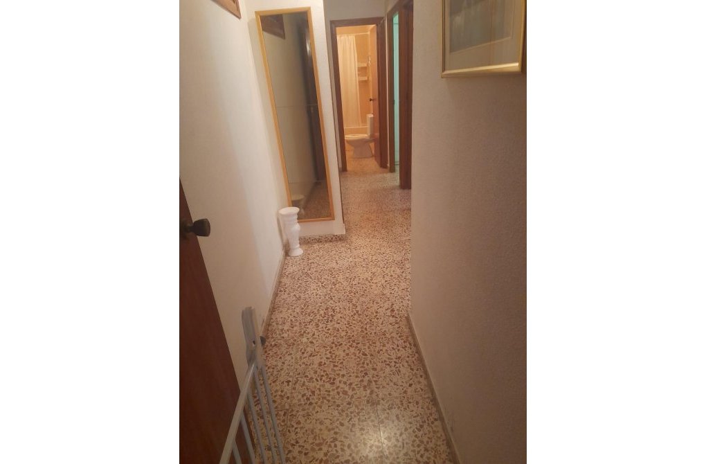 Resale - Apartment - Torrevieja - Las Piscinas Naturales