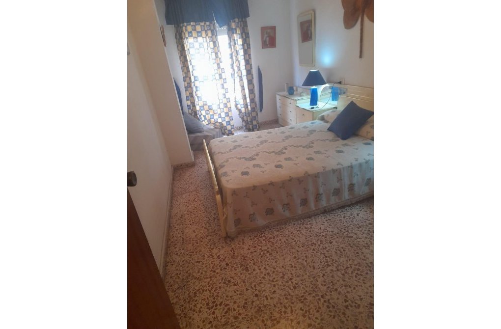 Resale - Apartment - Torrevieja - Las Piscinas Naturales