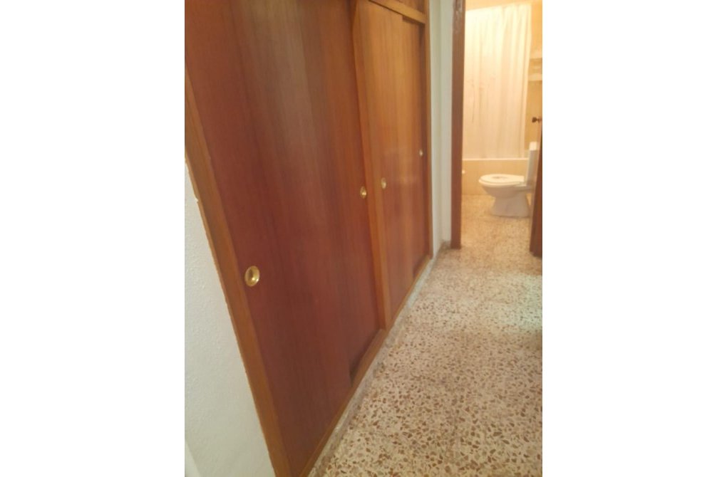 Resale - Apartment - Torrevieja - Las Piscinas Naturales
