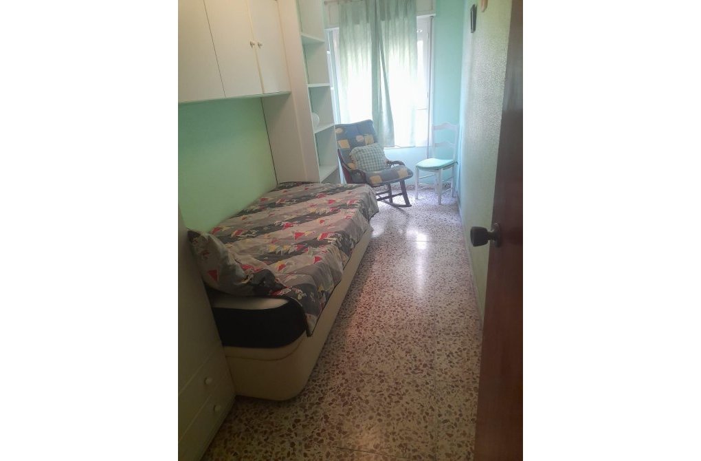 Resale - Apartment - Torrevieja - Las Piscinas Naturales