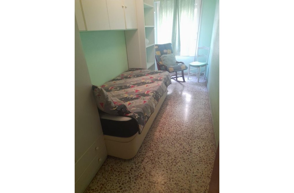 Resale - Apartment - Torrevieja - Las Piscinas Naturales