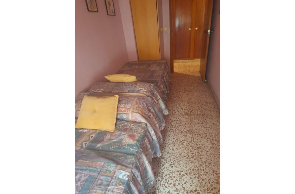Resale - Apartment - Torrevieja - Las Piscinas Naturales