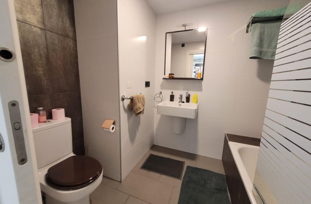 Resale - Bungalow - Orihuela Costa - La Zenia