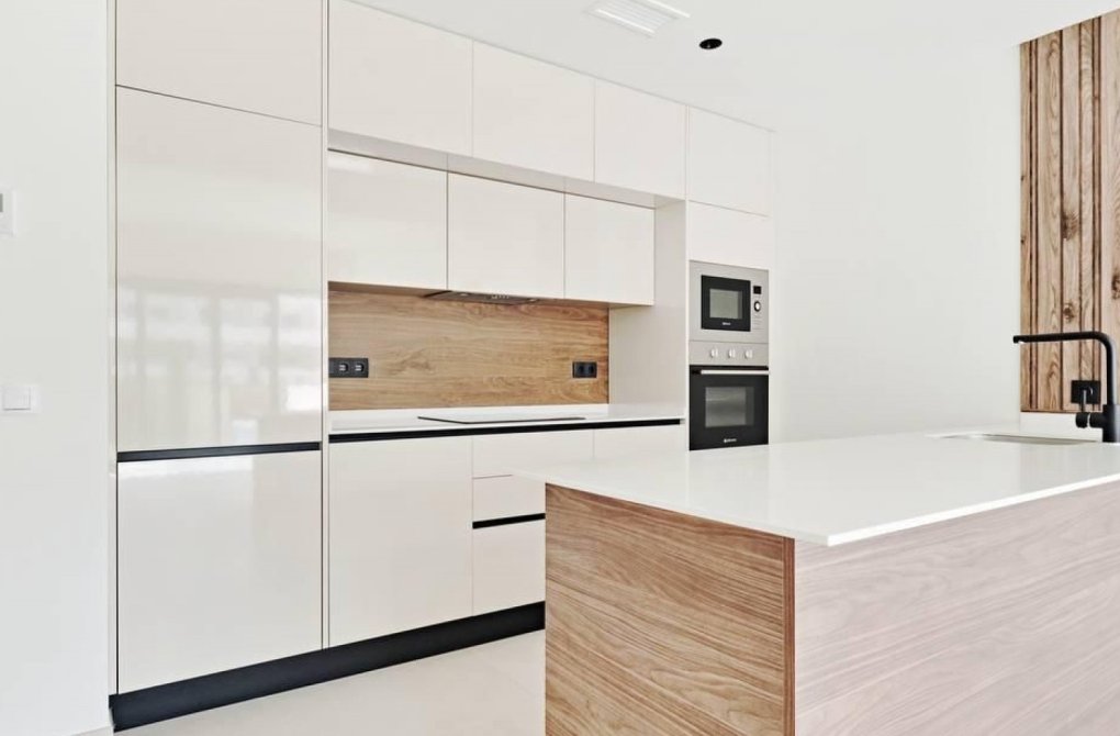 Resale - Apartment - Torrevieja - La Veleta